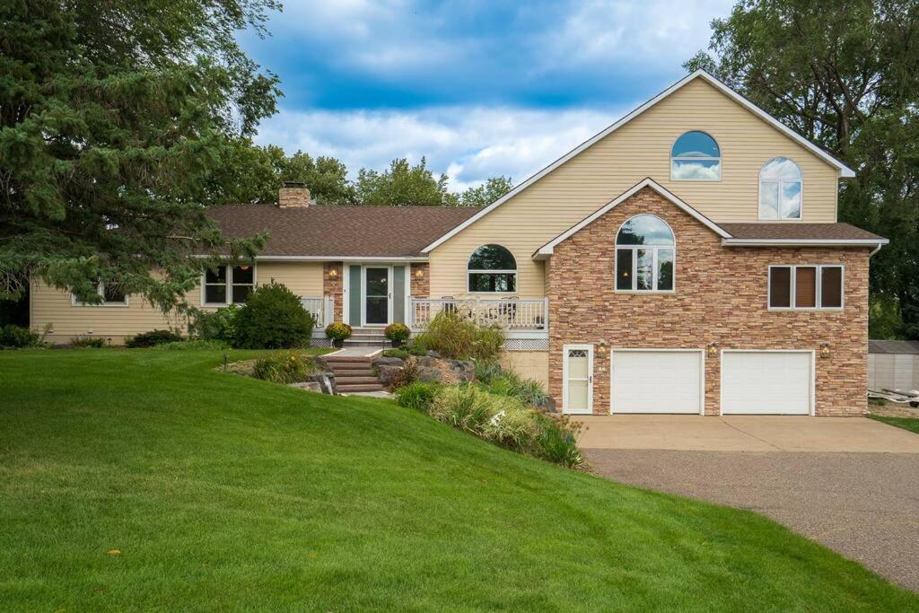 Manor On The River/Hot Tub/Pontoon/Jet Ski Champlin Exterior photo
